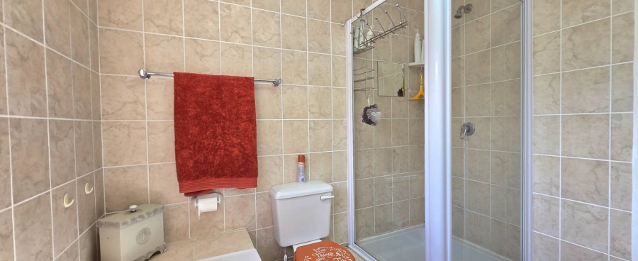 3 Bedroom Property for Sale in Kleinbaai Western Cape